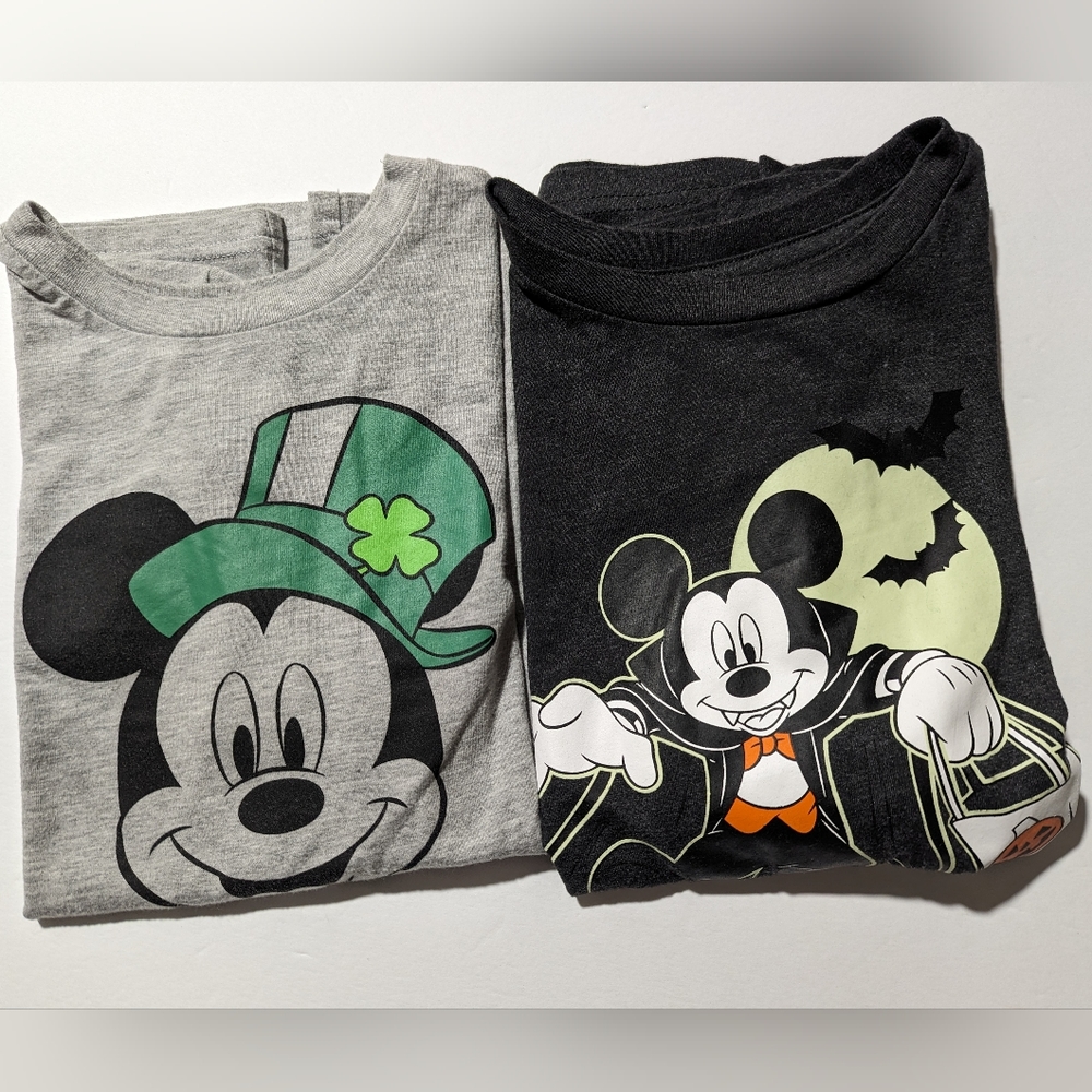 Disney Boys Halloween & St. Patrick's Day Tee Shirt Bundle Size M